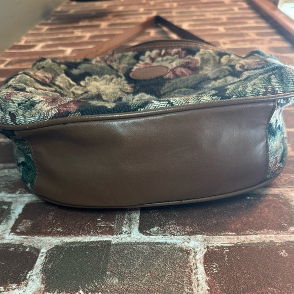 Vintage Mitzi Floral Tapestry Gramma Chic Purse - Picture 4 of 9